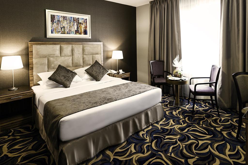 Emirates Plaza Hotel Абу-Даби Экстерьер фото