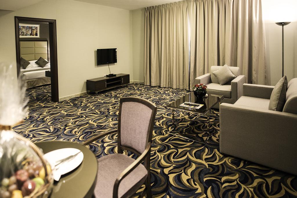 Emirates Plaza Hotel Абу-Даби Экстерьер фото