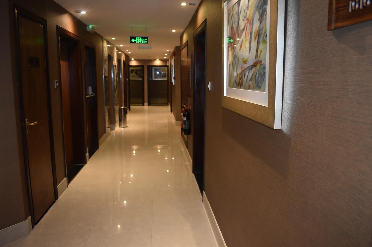 Emirates Plaza Hotel Абу-Даби Экстерьер фото